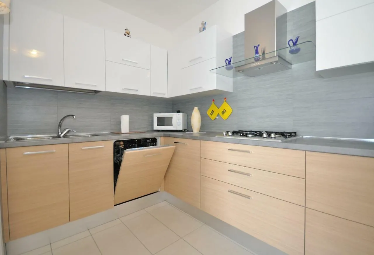 Residence Ferrari 比比翁 公寓
