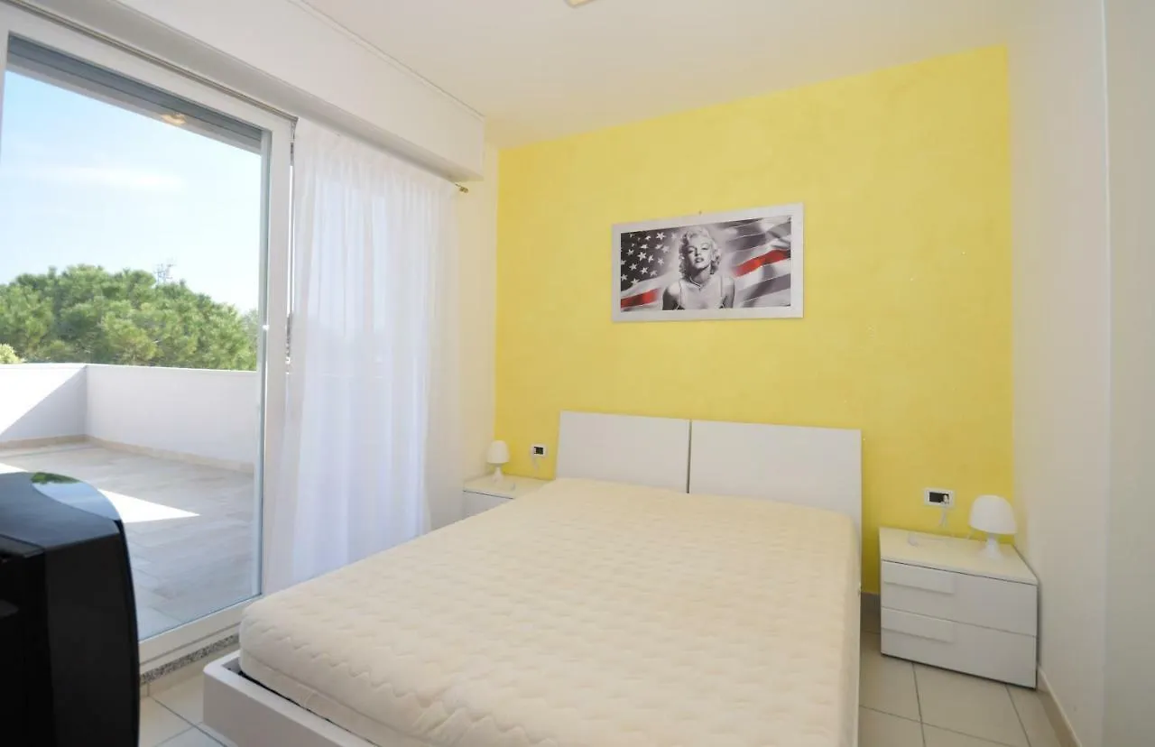 Residence Ferrari Bibione 0*,